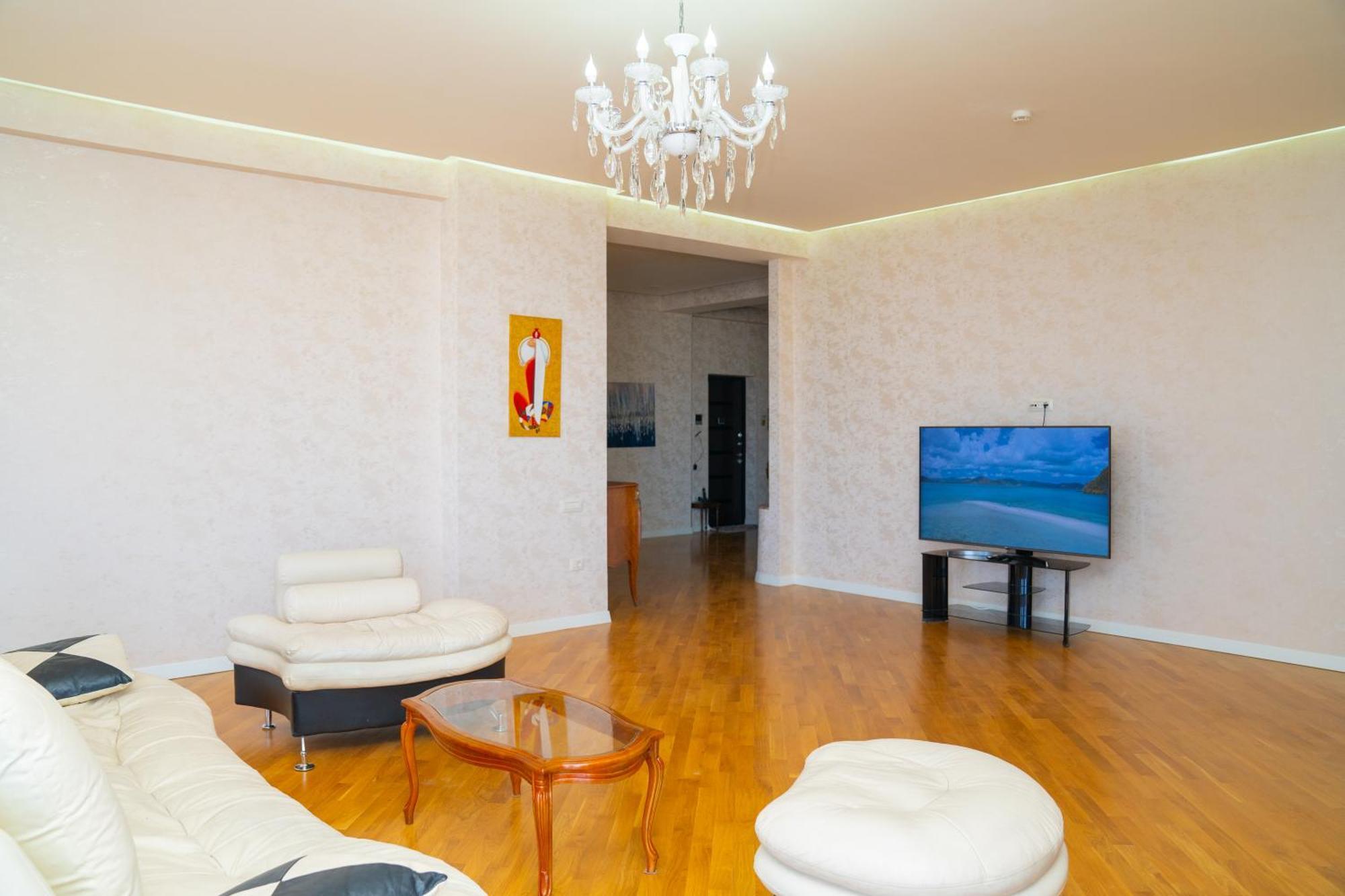 Sunday Hotel & Apartments Lejlighed