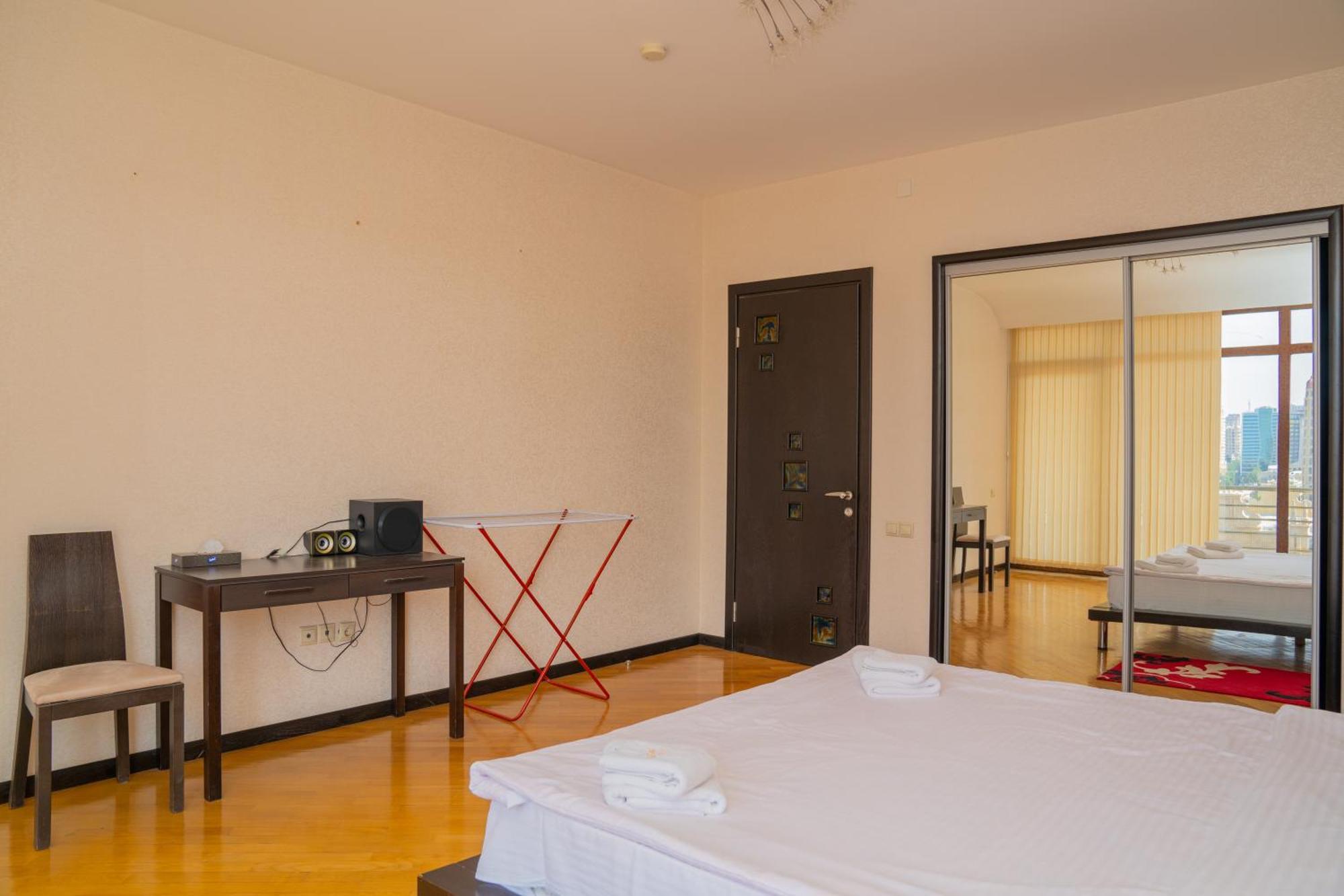 Sunday Hotel & Apartments Lejlighed